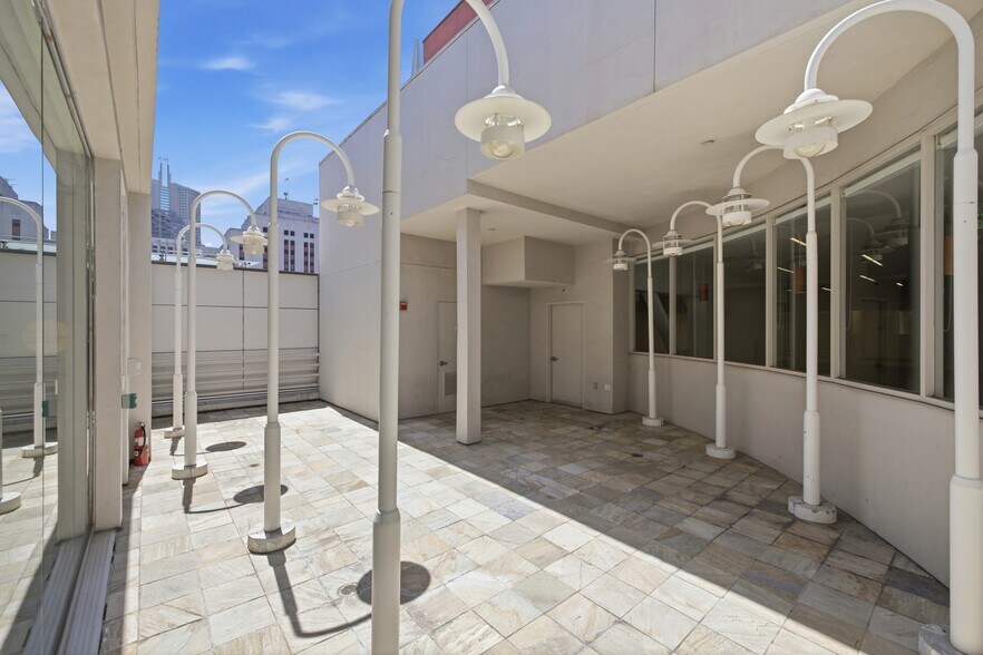 More Photos Of 735 Battery St, San Francisco Loft Creative Space For Lease