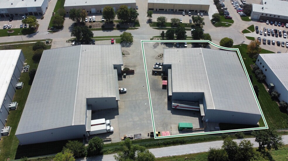 More Photos Of 12304 Cary Cir, La Vista Warehouse For Lease