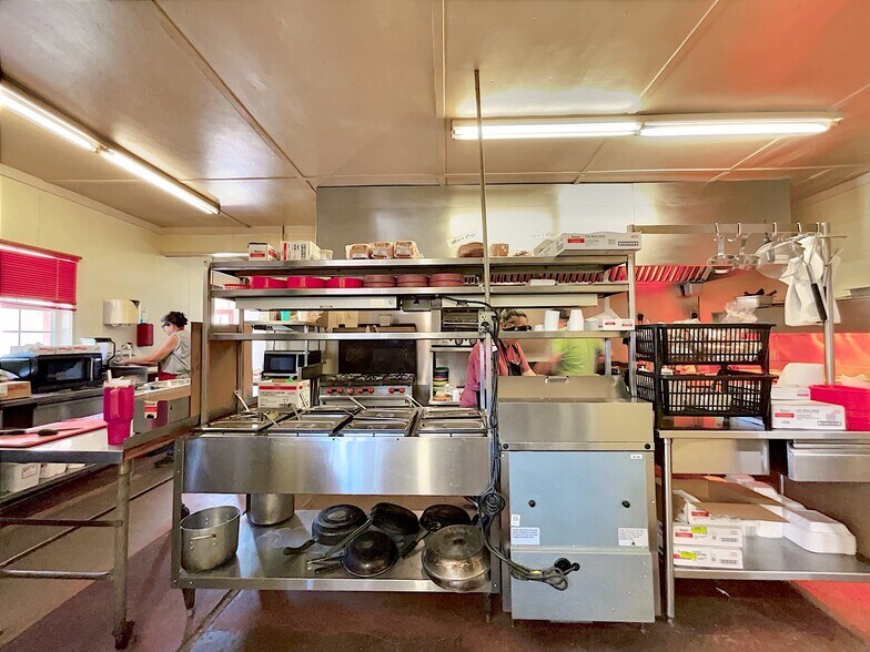 More Photos Of 3047 TX-16 Hwy, Tilden General Retail For Sale
