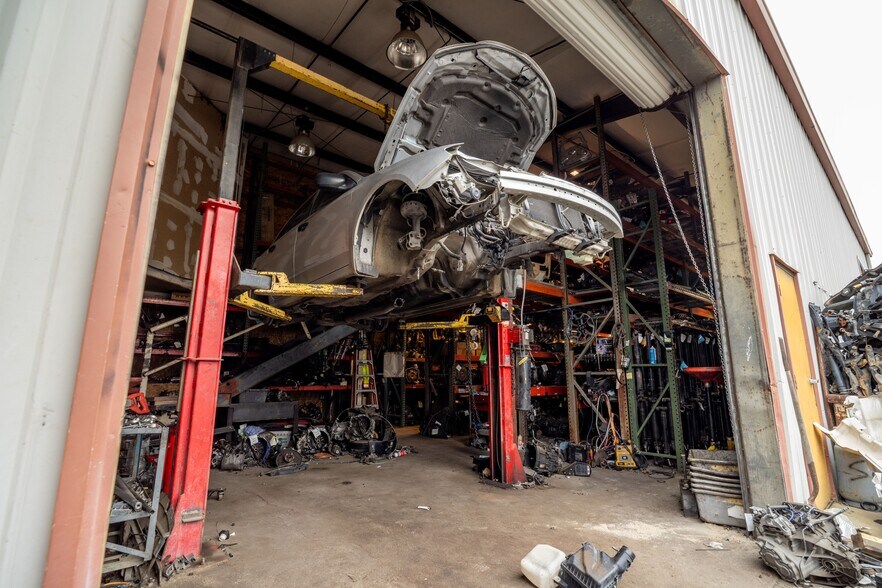 More Photos Of 3567 Recycle Rd, Rancho Cordova Warehouse For Lease