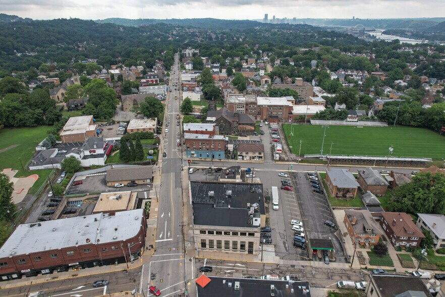 More Photos Of 495 Lincoln Ave, Pittsburgh Bank For Lease