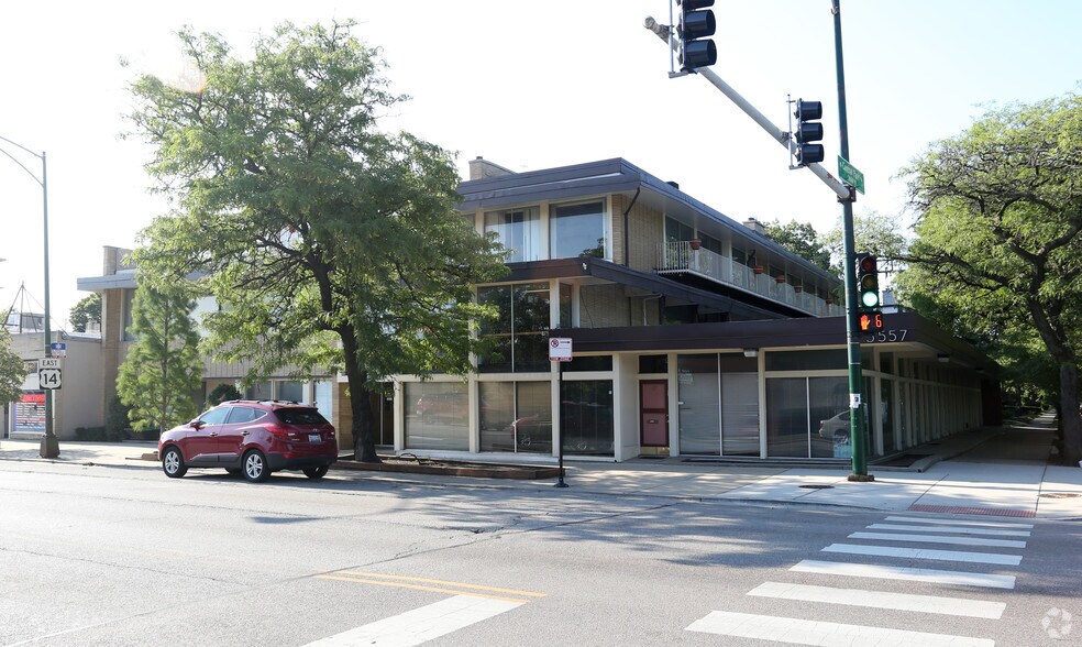More Photos Of 3553-3559 W Peterson Ave, Chicago Office For Sale