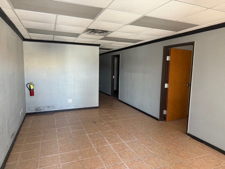 More Photos Of 3231 Haltom Rd, Haltom City Auto Repair For Sale