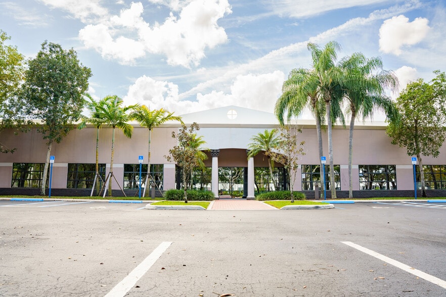 More Photos Of 3360 Enterprise Ave, Weston Unknown For Lease