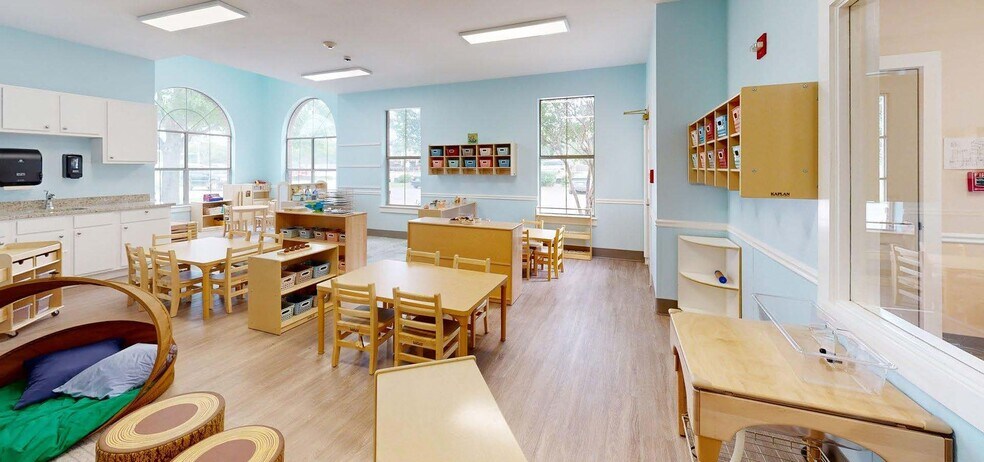 More Photos Of 1100 Turner Warnell Rd, Arlington Daycare Center For Lease