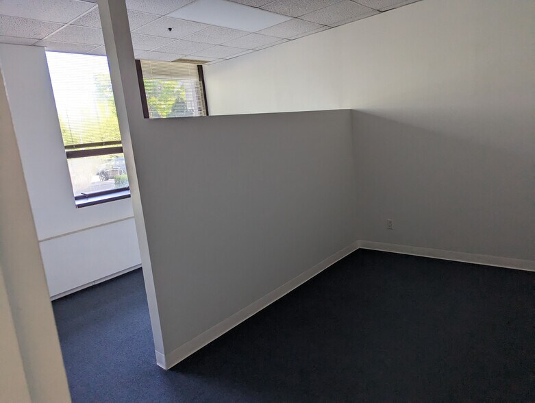 More Photos Of 210 N Central Ave, Hartsdale Medical For Lease