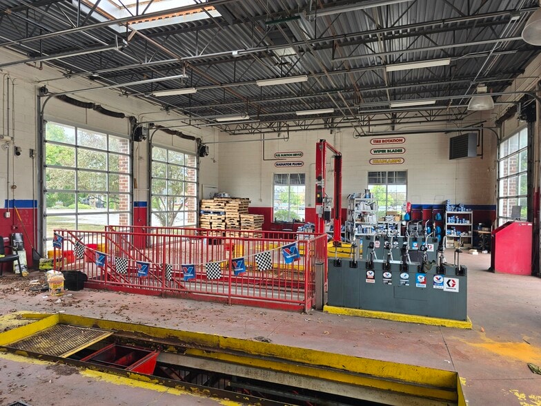 More Photos Of 9401 W 171st St, Tinley Park Carwash For Sale