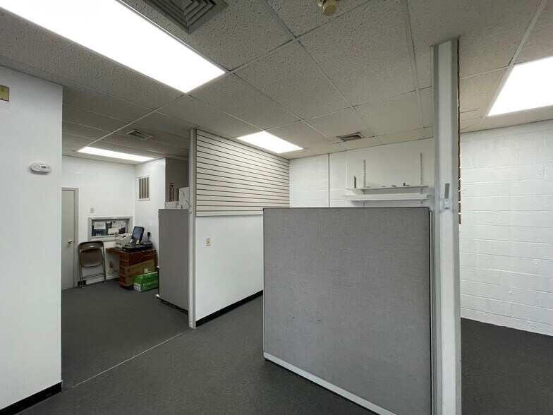More Photos Of 45 Wadsworth St, Wallington Warehouse For Lease