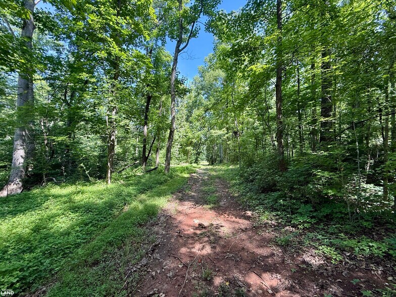 More Photos Of 701 Wingert Road rd, Greenwood Specialty For Sale
