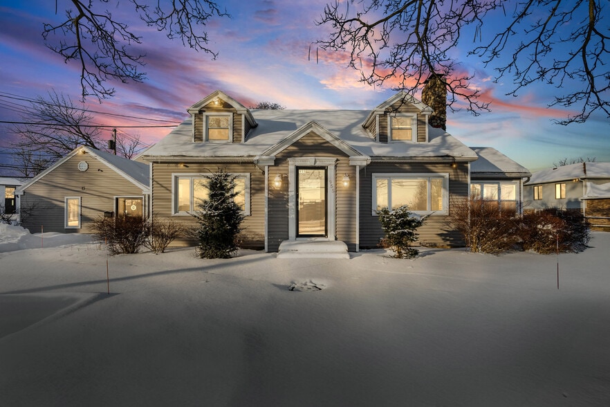 Primary Photo Of 955 E Henrietta Rd, Rochester Medical For Sale