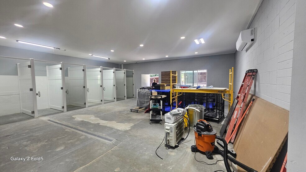 More Photos Of Dog Resort, Dog Hotel, Kennels, Dog Boarding, Tujunga Specialty For Lease