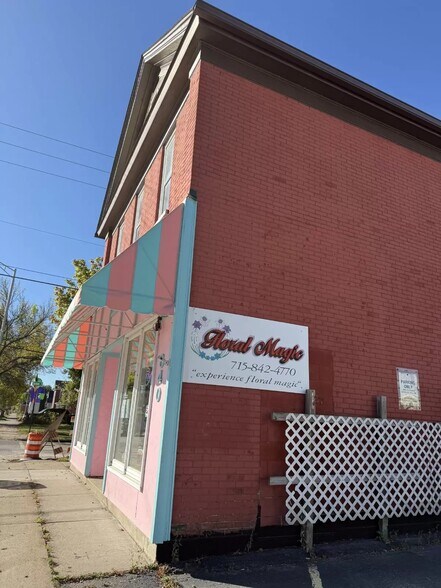 More Photos Of 840 S 3rd Ave, Wausau Storefront Retail Residential For Sale