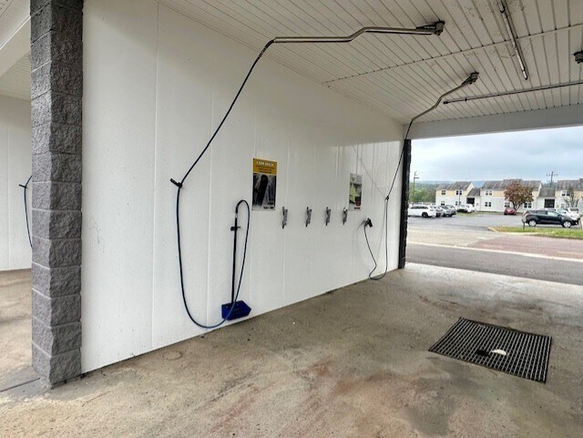 More Photos Of 212 S Poplar St, Berwick Carwash For Sale