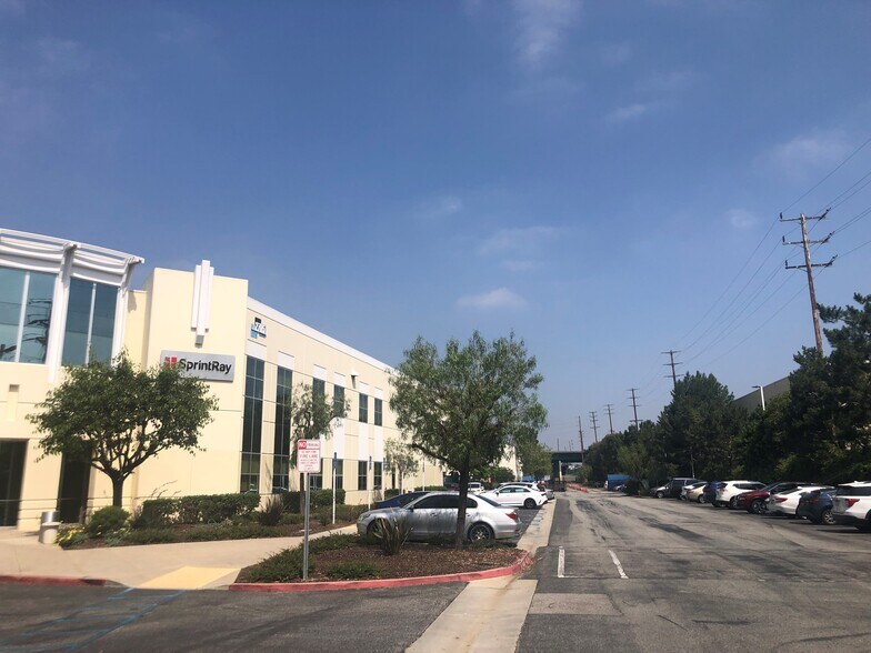 More Photos Of 2705 Media Center Dr, Los Angeles Warehouse For Lease