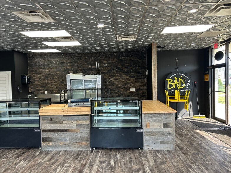 More Photos Of 1100-1102 State Route 34, Aberdeen Unknown For Lease