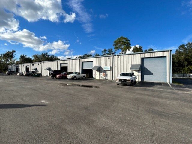 More Photos Of 3384 NE 34th ave, Wildwood Unknown For Lease