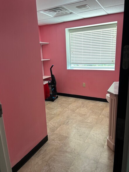 More Photos Of 5056 Us-70 Hwy W, Morehead City Freestanding For Lease