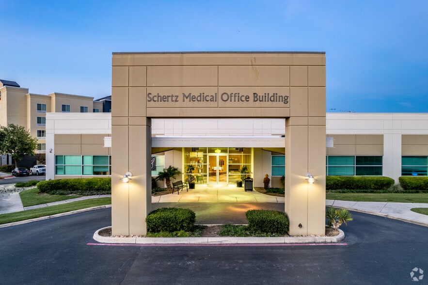 More Photos Of 5000 Baptist Health Dr, Schertz Medical For Lease
