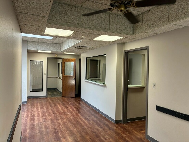 More Photos Of 937 SW 89th St, Oklahoma City Medical For Sale