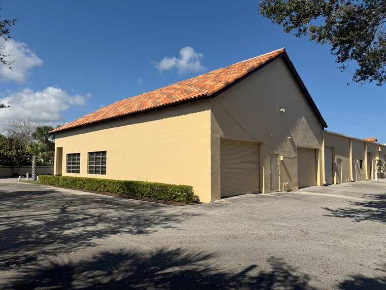 More Photos Of 725 N Hwy A1A, Jupiter Medical For Sale