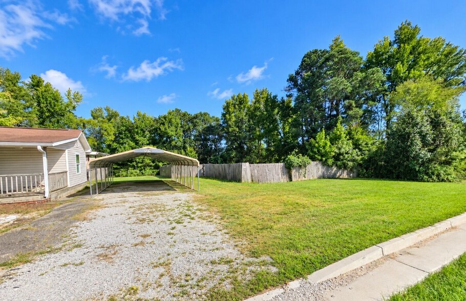 More Photos Of 13790 Veterans Memorial Hwy, Winston Office Residential For Sale