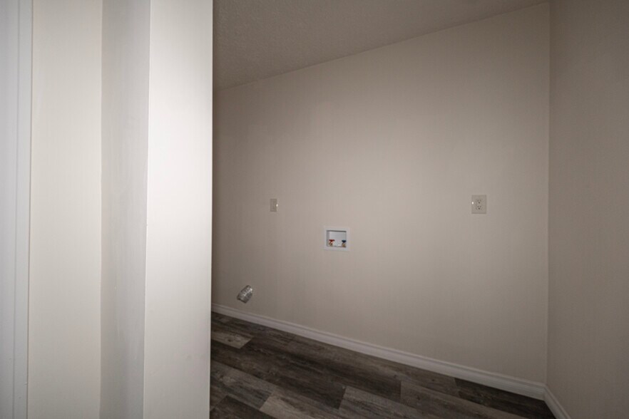More Photos Of 1116 Oneil Blvd, McKeesport Multifamily For Sale