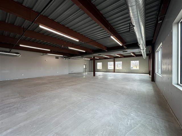 More Photos Of 2545 N Dodge St, Iowa City Medical For Sale