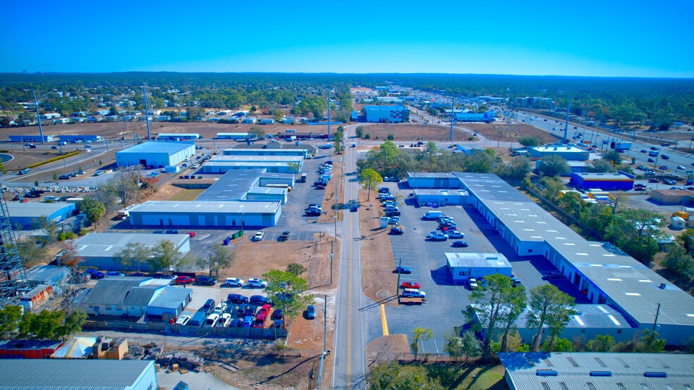 More Photos Of 13400-13499 Chambord St, Brooksville Manufacturing For Lease