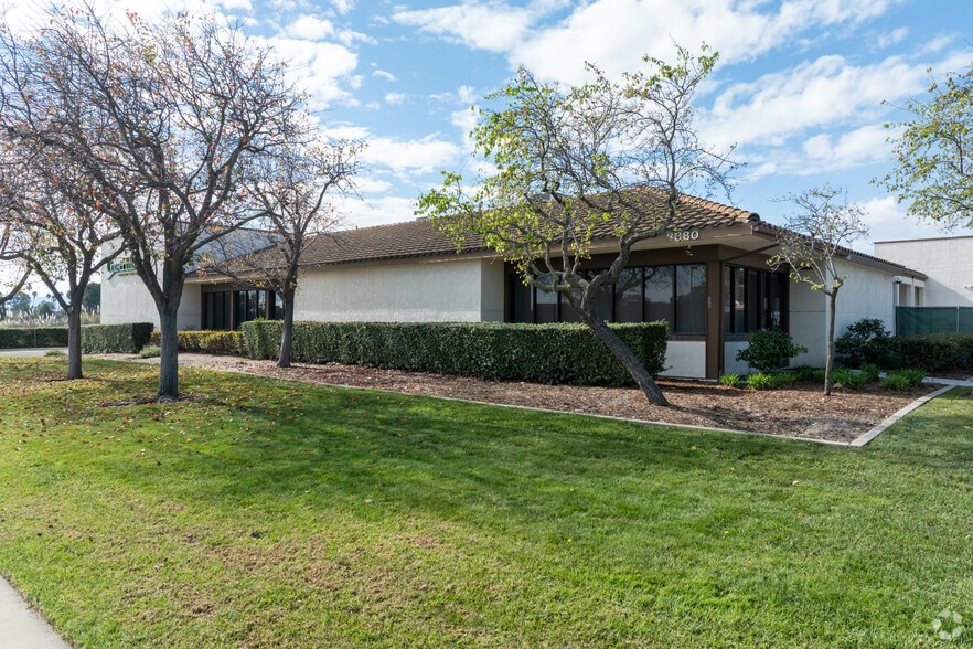 More Photos Of 3880 Constellation Rd, Lompoc Bank For Lease