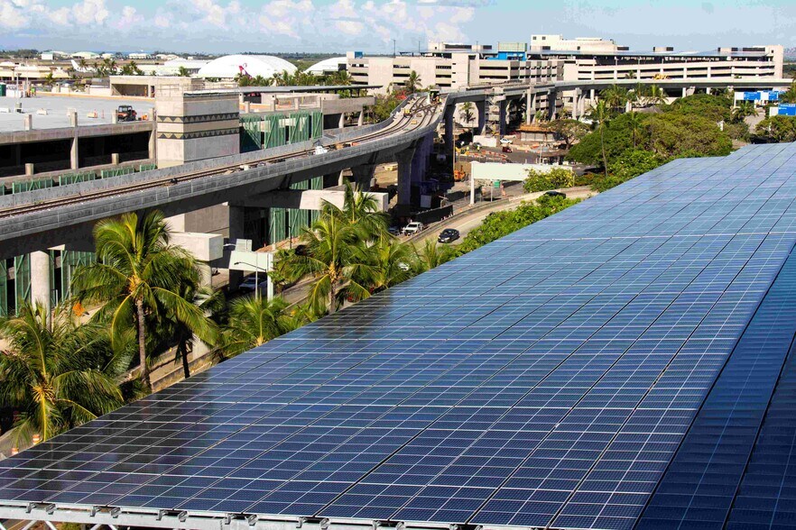 More Photos Of 3375 Koapaka St, Honolulu Light Manufacturing For Lease