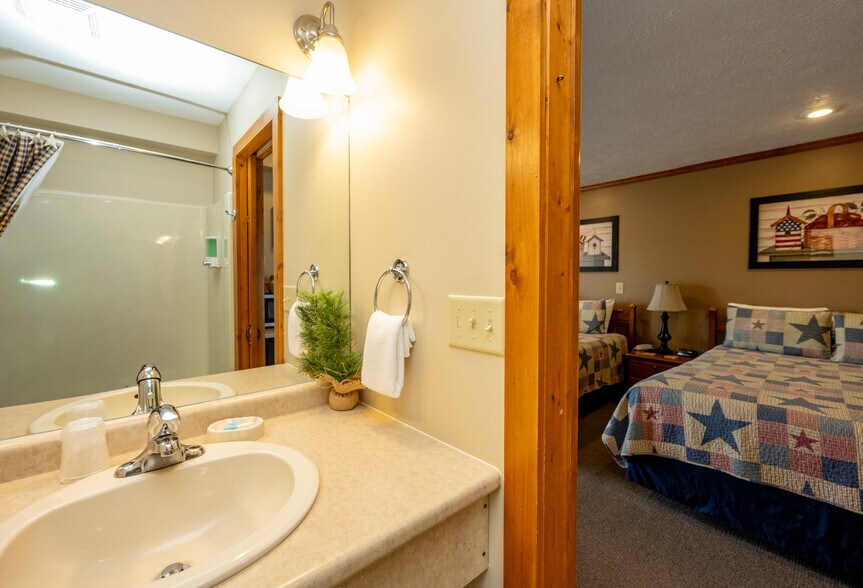 More Photos Of 17848 Garrett Hwy, Oakland Apartments For Sale