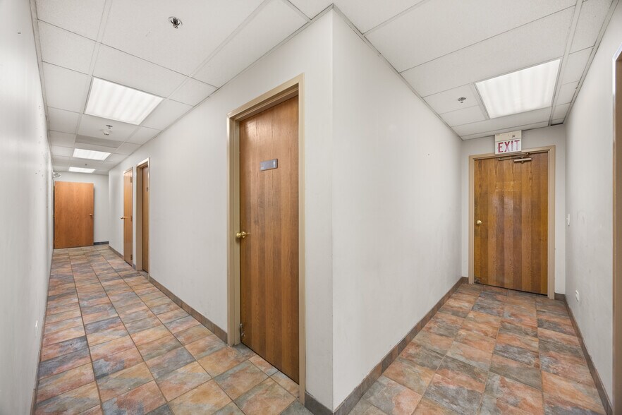 More Photos Of 501 N Main St, Wilmington Warehouse For Lease