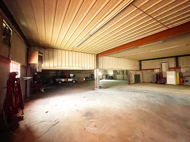 More Photos Of 324 Rural Acres Dr, Beckley Service For Sale