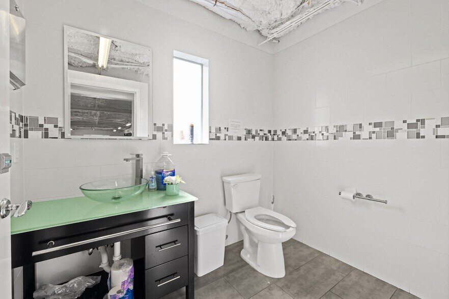 More Photos Of 17890 NW 29th Ct, Miami Gardens Warehouse For Sale