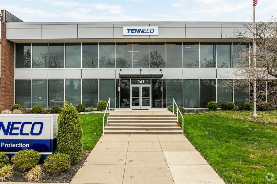 More Photos Of 241 Welsh Pool Rd, Exton Warehouse For Lease