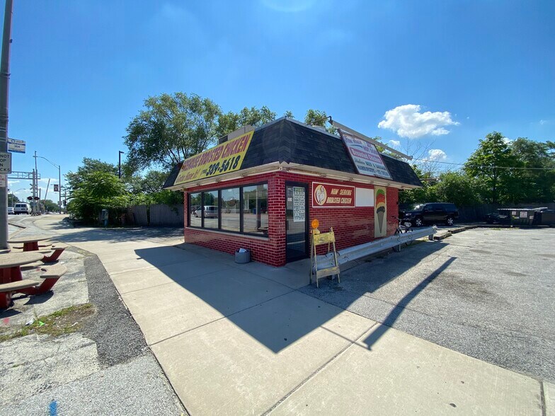More Photos Of 3825 147th St, Midlothian Restaurant For Sale