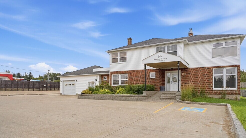 More Photos Of 191 Ordze Ave, Sherwood Park Office For Sale