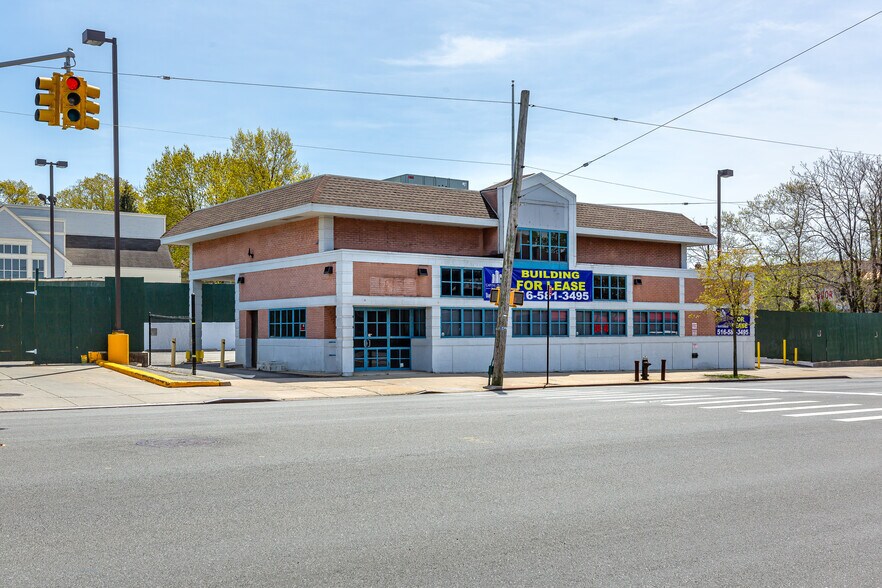 Primary Photo Of 24840 Northern Blvd, Little Neck Bank For Lease