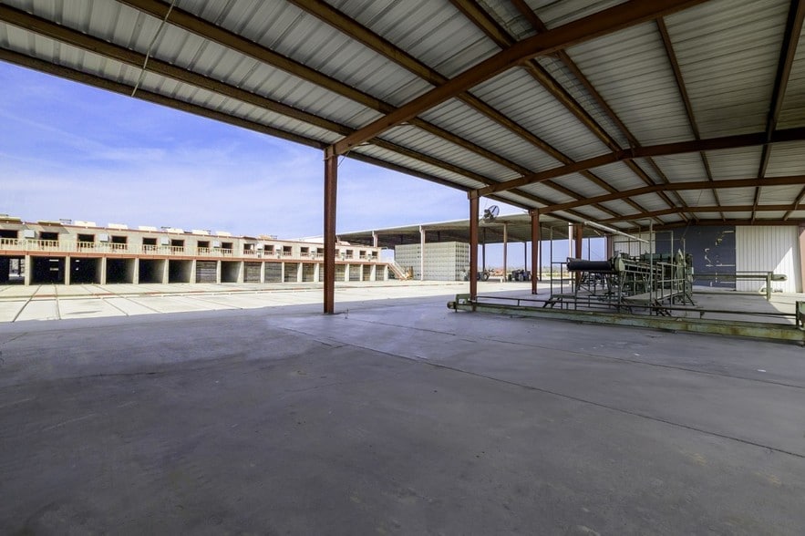 More Photos Of 8008 W Shields Ave, Fresno Food Processing For Sale