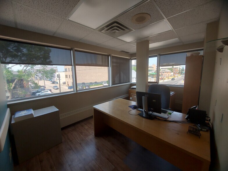 More Photos Of 4705 48 Ave, Red Deer Medical For Lease