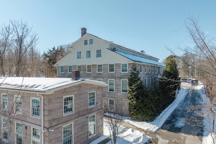 More Photos Of 332 Canonchet Rd, Rockville Apartments For Sale
