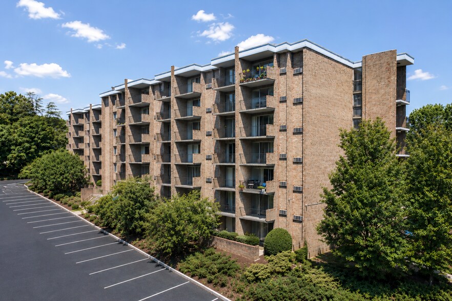More Photos Of 600 Martin Luther King Jr Blvd, Chapel Hill Apartments For Sale
