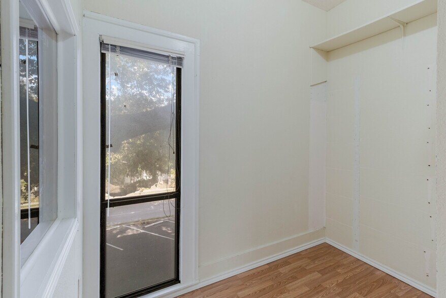 More Photos Of 1818 San Pedro Ave, San Antonio Office Residential For Sale