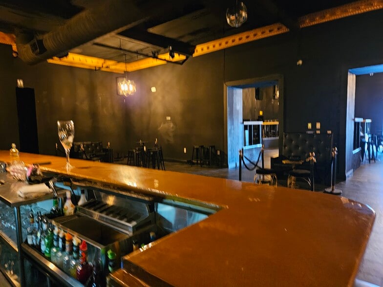 More Photos Of 601-611 H St, Modesto Storefront For Sale