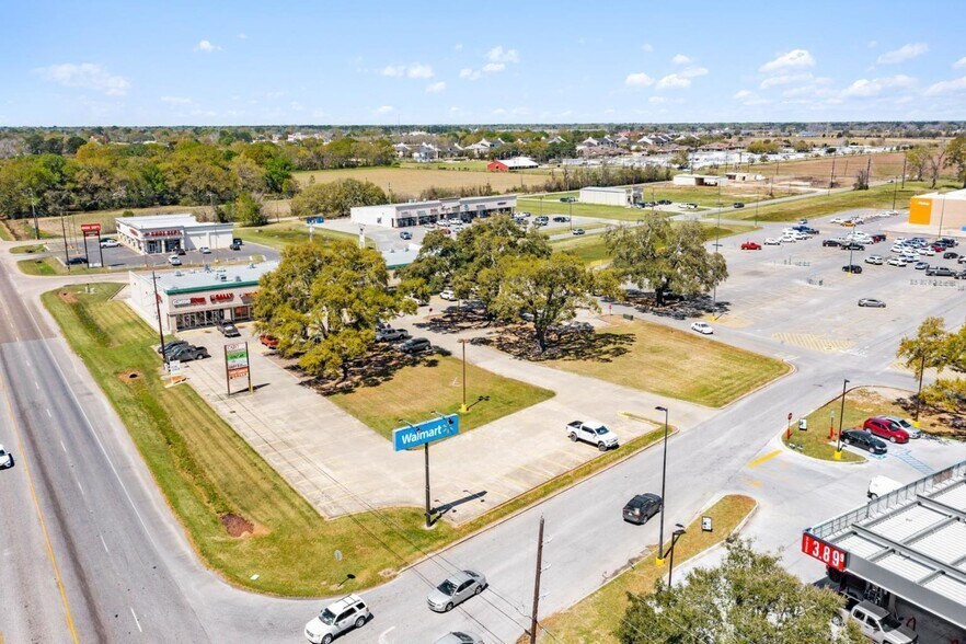 Primary Photo Of 3001 Veterans Memorial Dr, Abbeville Unknown For Lease