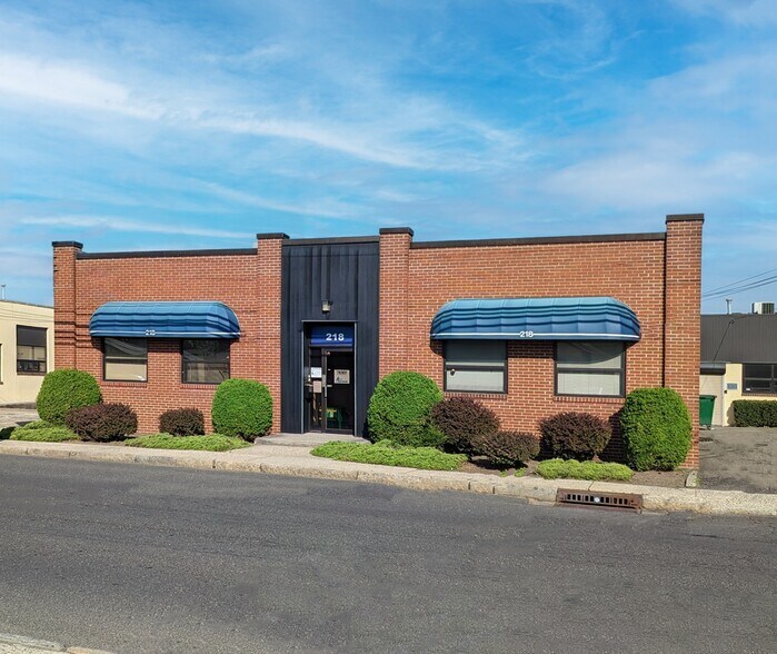 Primary Photo Of 218 S Van Brunt St, Englewood Warehouse For Lease