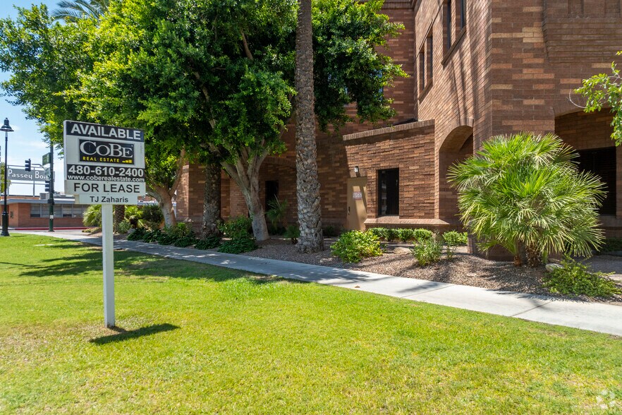 More Photos Of 40 N Center St, Mesa Office For Lease