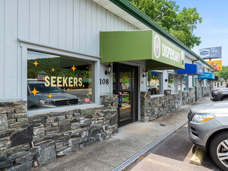 More Photos Of 108 Hendersonville Hwy, Pisgah Forest Storefront Retail Office For Lease