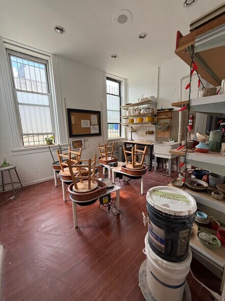More Photos Of 533 Central Ave, Jersey City Apartments For Lease