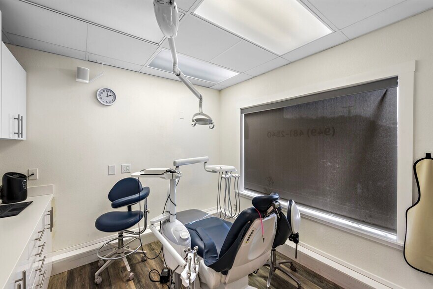 More Photos Of 135 Avenida Granada, San Clemente Medical For Sale